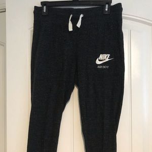 Nike Capri Pants